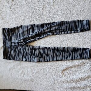 Champion reversible leggings full length black & grey ombre to stripes Sz S